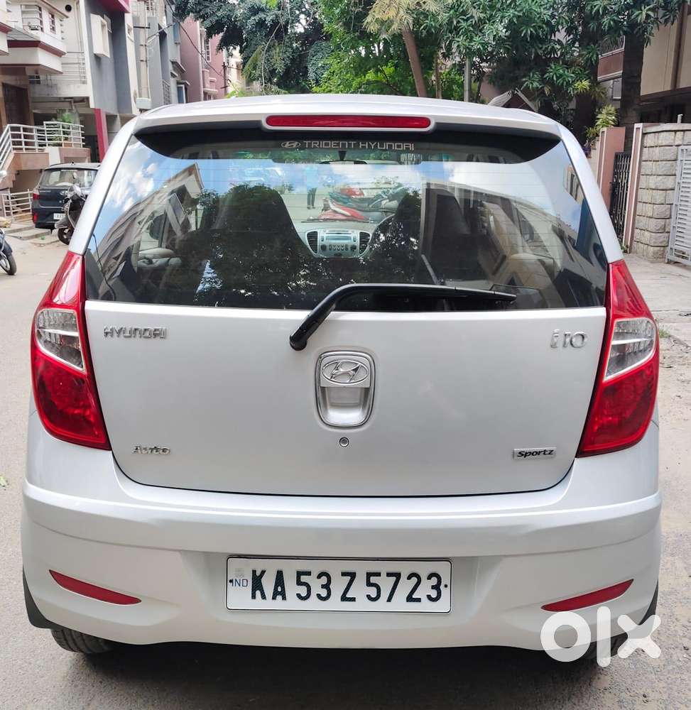 Hyundai I10 Sportz At, 2012, Petrol