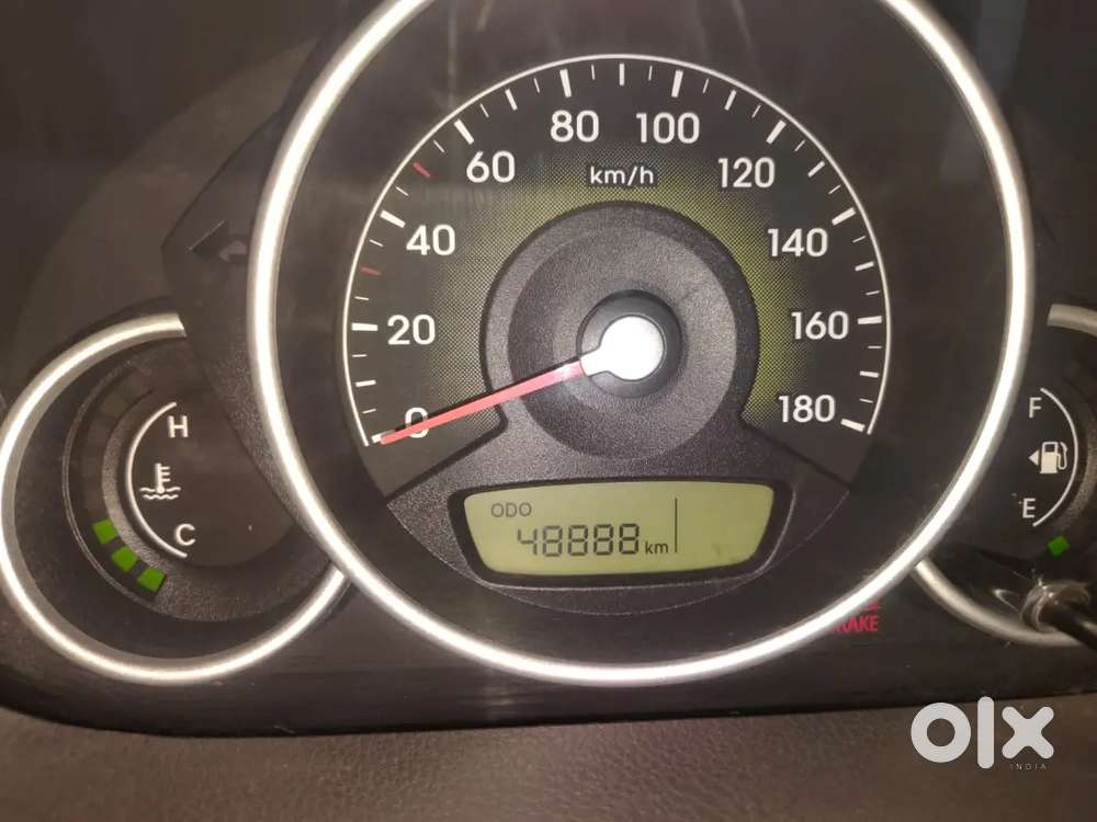 Hyundai Eon Magna+ 2015 Petrol Manual