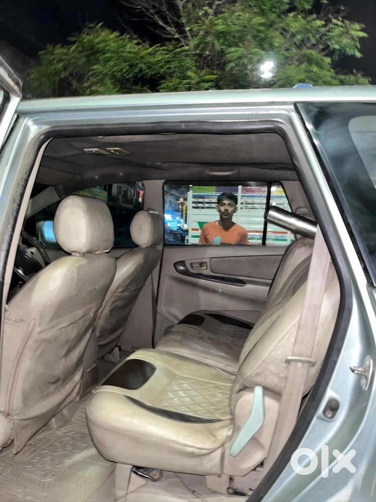 Toyota Innova 2006 Diesel 250000 Km Driven