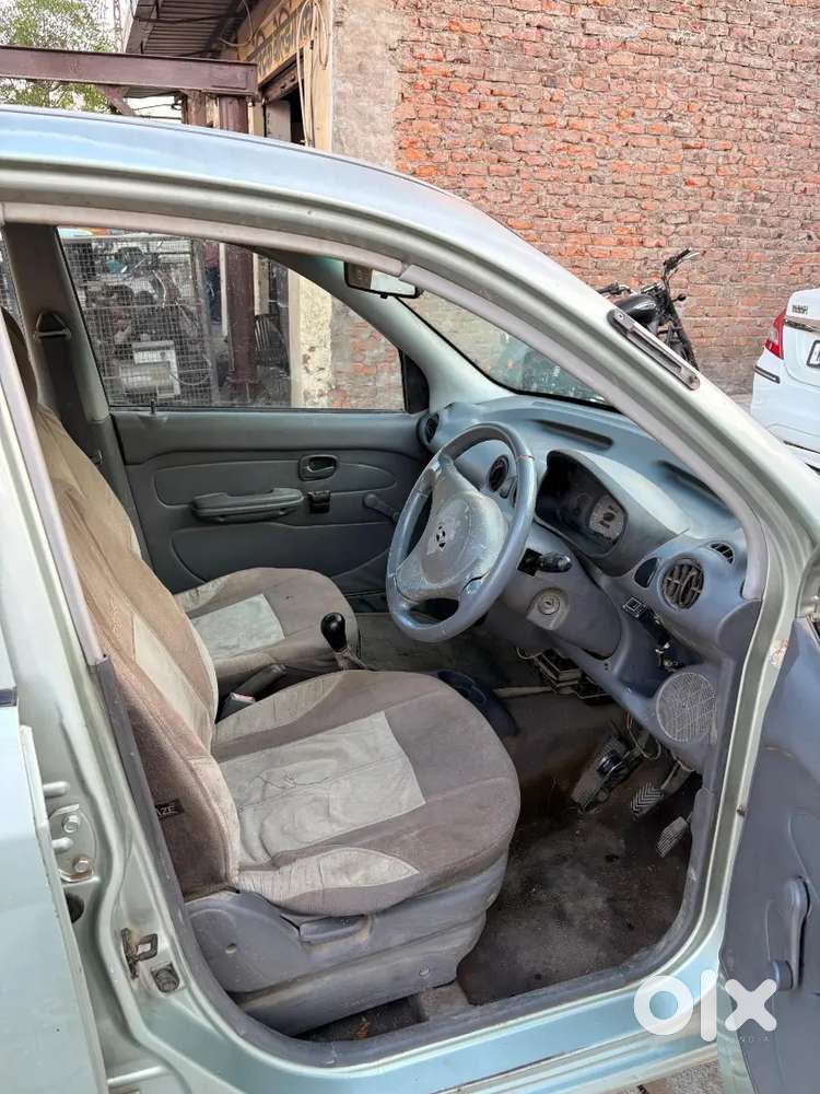 Hyundai New Santa Fe 2004 Lpg 90000 Km Driven