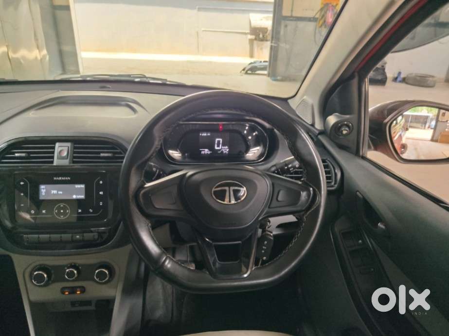 Tata Tiago 1.2 Revotron Xm, 2024, Petrol