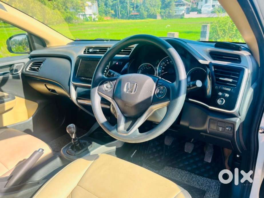 Honda City I-vtec V, 2017, Petrol
