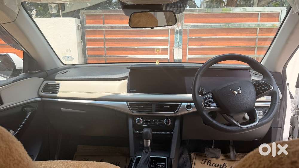 Mahindra Xuv700 Diesel 2025