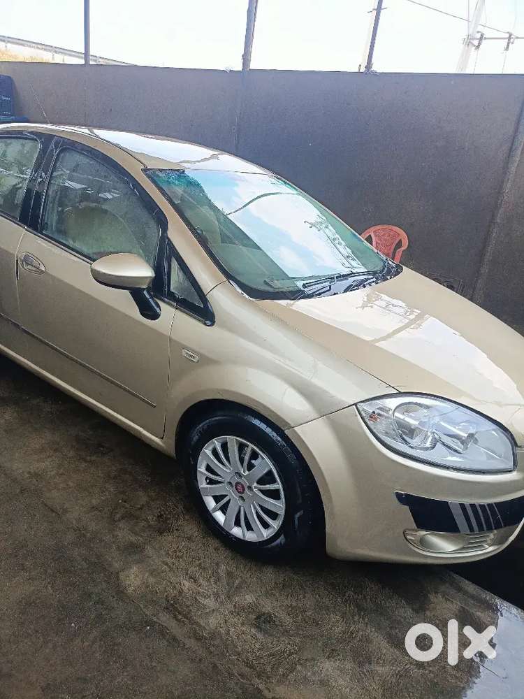 Fiat Linea 2009 Diesel 80000 Km Driven