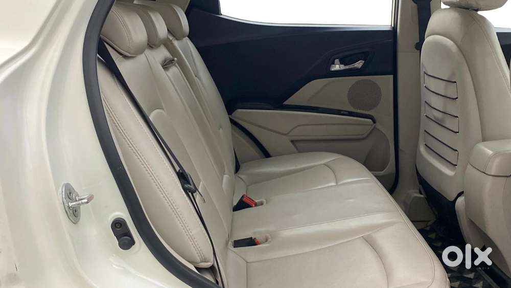 Mahindra Xuv300 W8 Amt Optional Diesel, 2021, Diesel