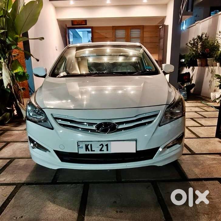 Hyundai Verna Petrol 2015
