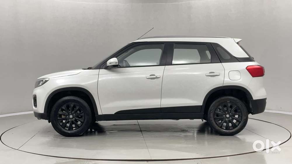 Maruti Suzuki Vitara Brezza 1.5 Zxi At, 2022, Petrol