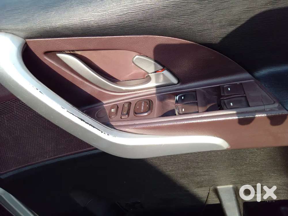 Mahindra Xuv500 2012