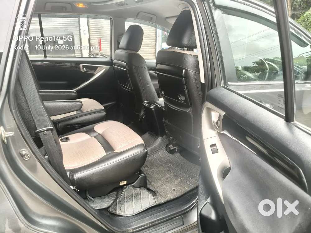 Toyota Innova Crysta V Re. 2018