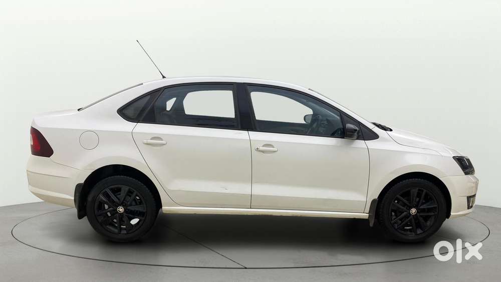 Skoda Rapid 1.0 Ambition Tsi, 2021, Petrol