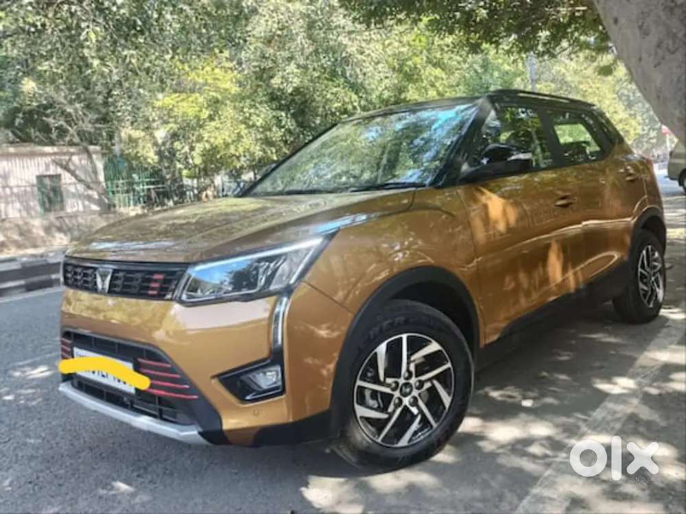 Mahindra Xuv300 W8(o) Turbo Engine 2024 Dual Tone