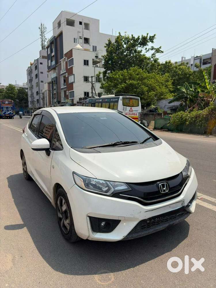Honda Jazz 2016 Diesel Well Maintained
