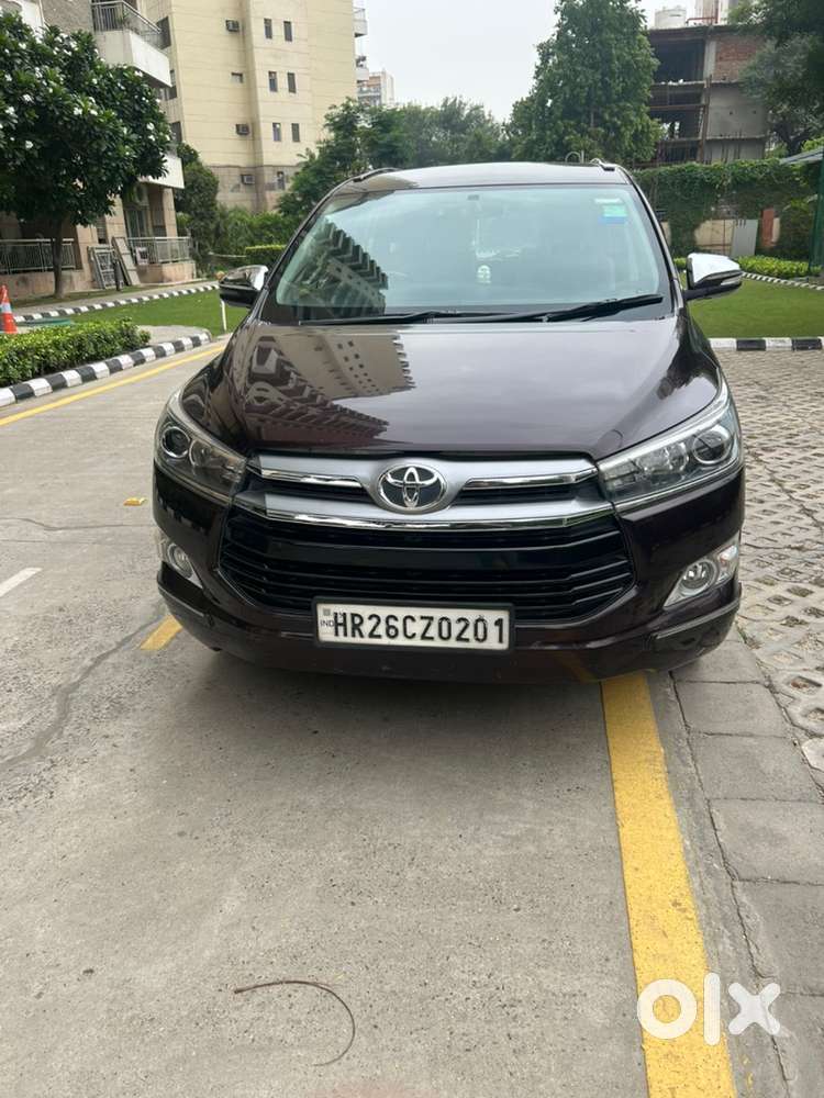 Toyota Innova Crysta Petrol 2016
