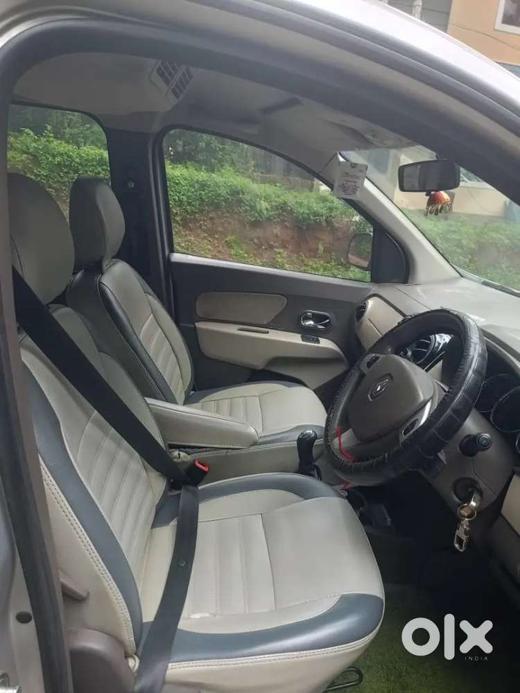 Renault Lodgy Rxz Full Option