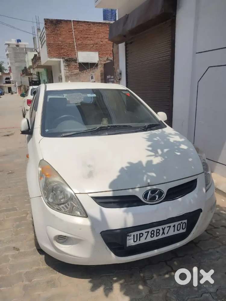 Hyundai I20 2009 Petrol Well Maintained.