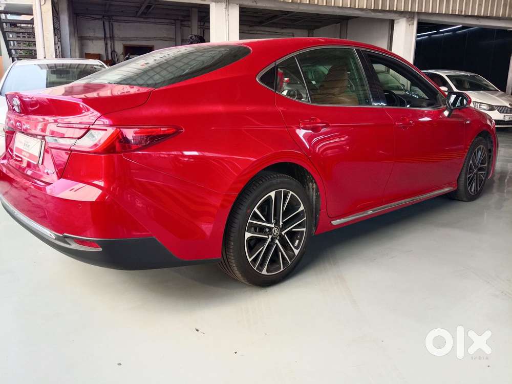 Toyota Camry Hybrid, 2024, Cng & Hybrids