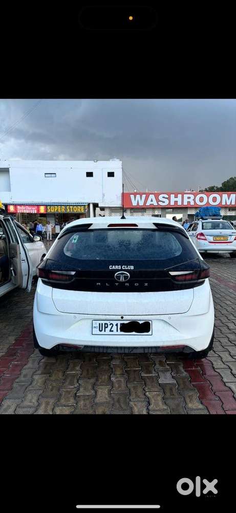 Tata Altroz 2024 Petrol Well Maintained 22000 Km Driven