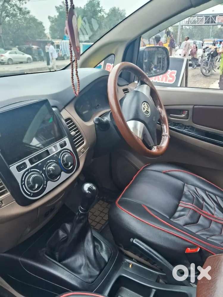 Toyota Innova 2015 Diesel Well Maintained