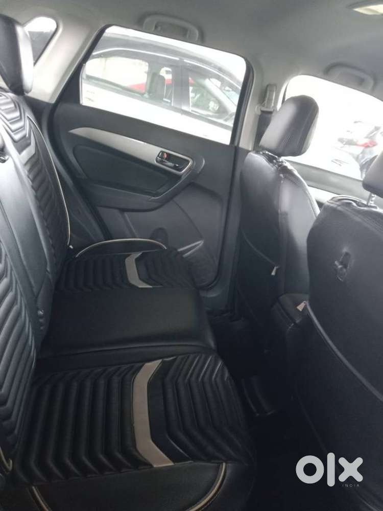 Maruti Suzuki Brezza Zdi+ Dual Tone, 2017, Diesel