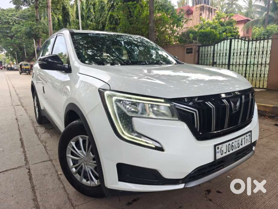 Mahindra Xuv700 2.2 Ax 5 Diesel At 7 Str, 2025, Diesel