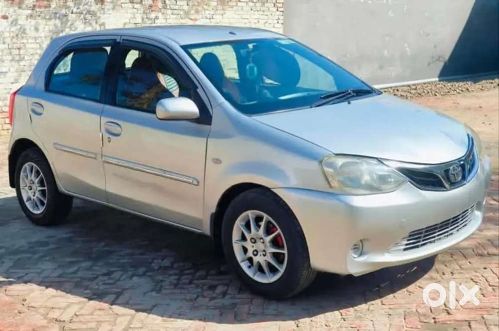 Toyota Etios Liva 2011