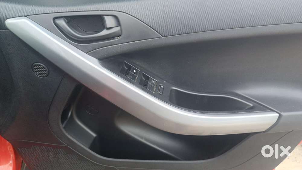 Tata Nexon 1.5 Revotorq Xma Amt (s), 2021, Petrol