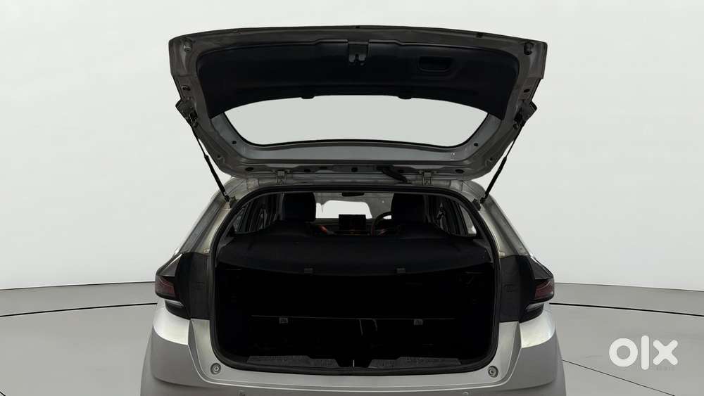 Tata Altroz 1.2 Xm, 2020, Petrol