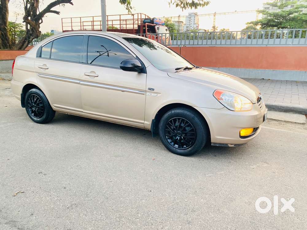 Hyundai Verna 2009 Petrol Manual