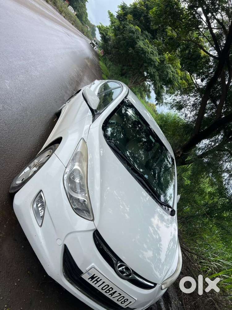 Hyundai Elantra 2012