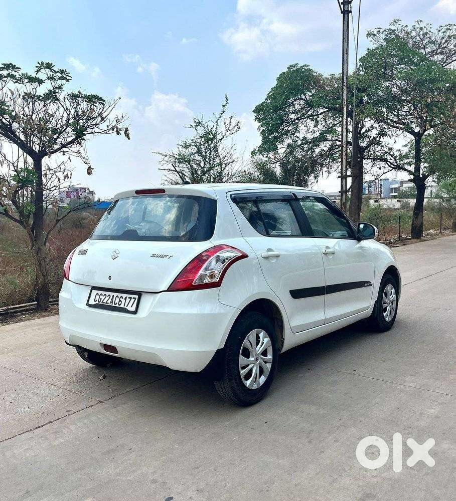 Maruti Suzuki Swift Vxi Abs Bsiv, 2015, Petrol