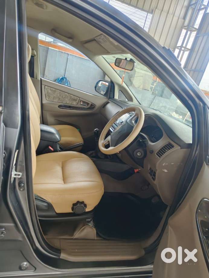 Toyota Innova 2.5 G (diesel) 7 Seater, 2015, Diesel