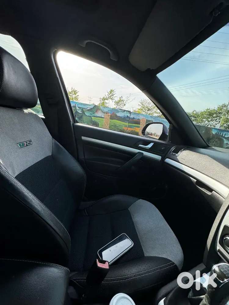 Skoda Laura 1.8 Vrs 2012 Model