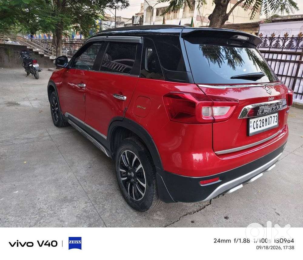 Maruti Suzuki Brezza 1.5 Zxi At Smart Hybrid Dual Tone, 2021, Petrol