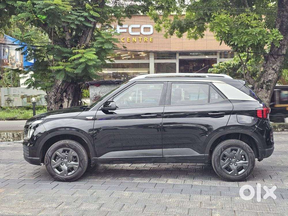Hyundai Venue S Mt 1.2 Kappa, 2023, Petrol