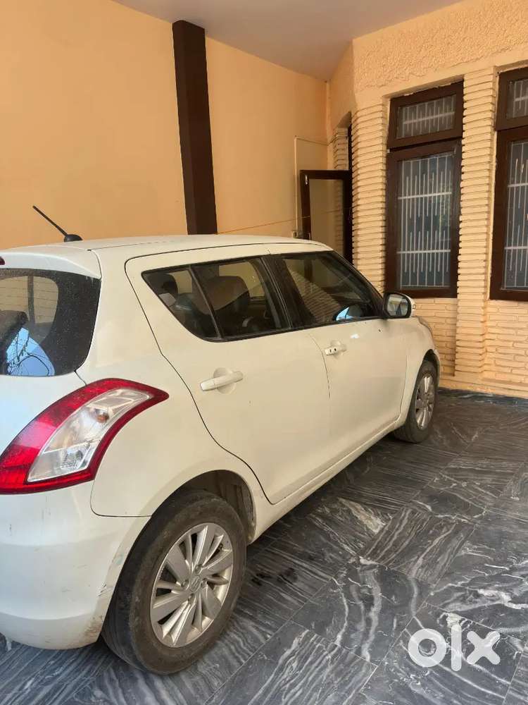 Maruti Suzuki Swift 2015