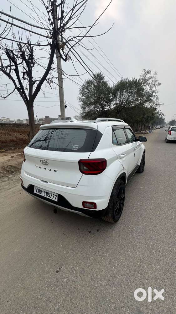 Hyundai Venue Diesel 2020