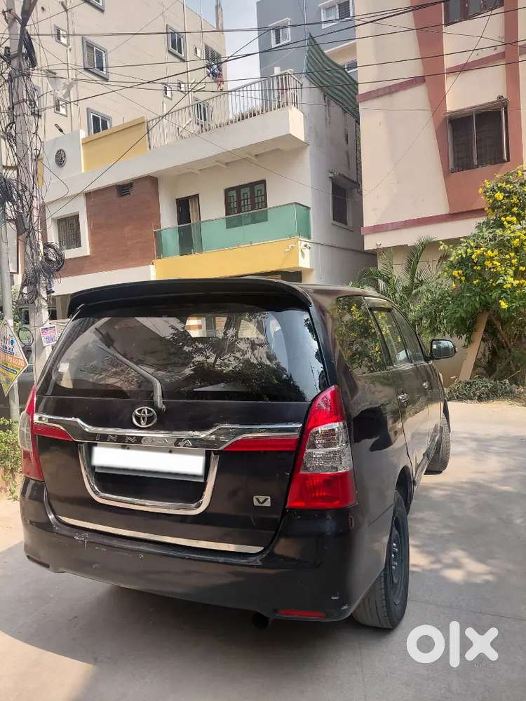 Toyota Innova 2009 Diesel Well Maintained