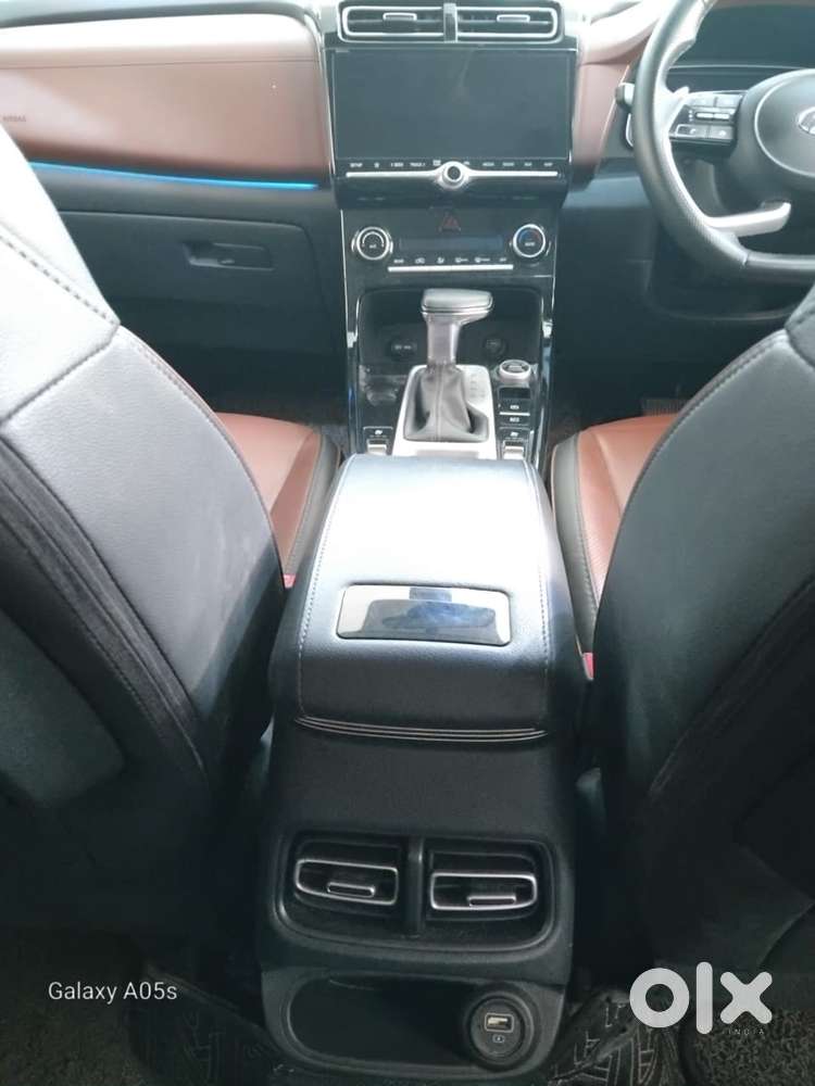 Hyundai Alcazar 2.0 Signature (o) Petrol At 6 Str, 2022, Petrol