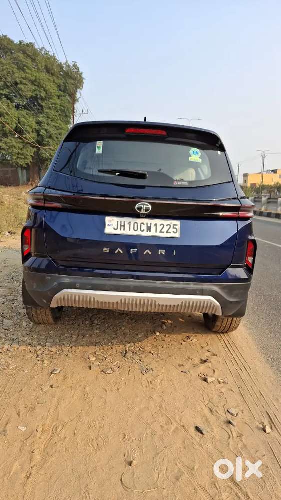 Safari Car Platform Use Land Rover