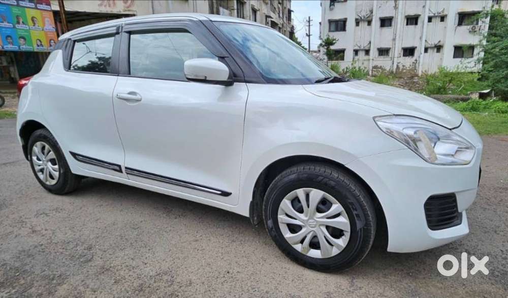 Maruti Suzuki Swift Vxi + Manual, 2018, Petrol