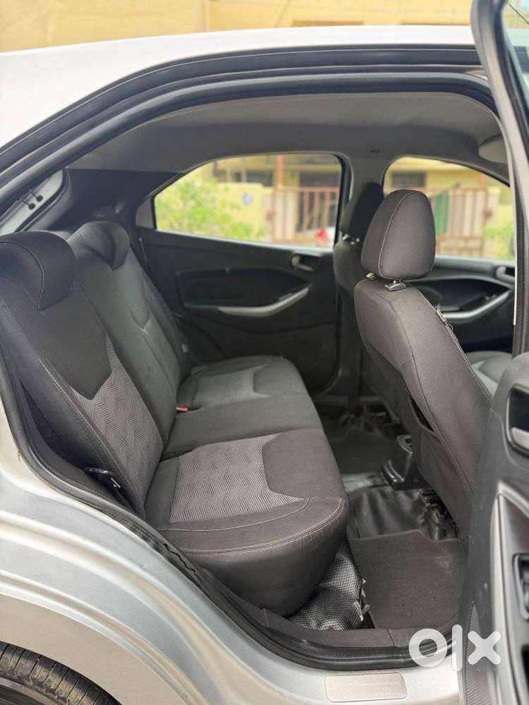 Ford Figo 2012-2015 Petrol Titanium, 2016, Petrol