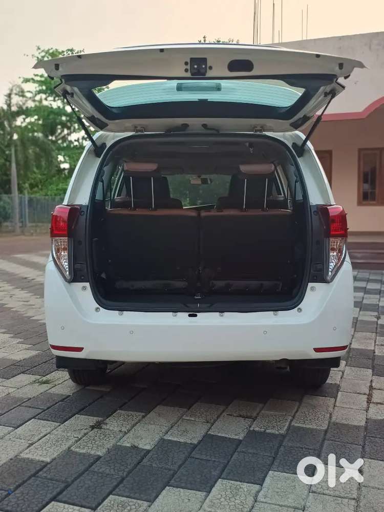 Toyota Innova Crysta 2019 Diesel 120000 Km Driven