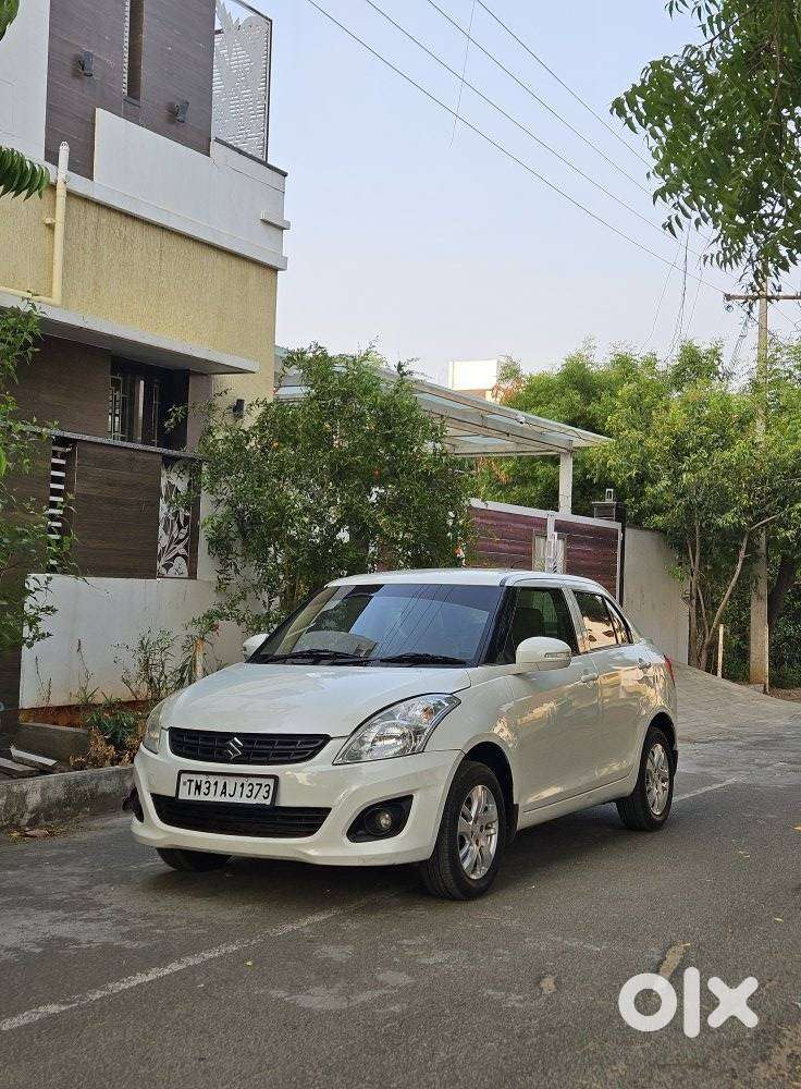 Maruti Suzuki Swift Dzire 1.2 Zxi Bsiv, 2013, Petrol