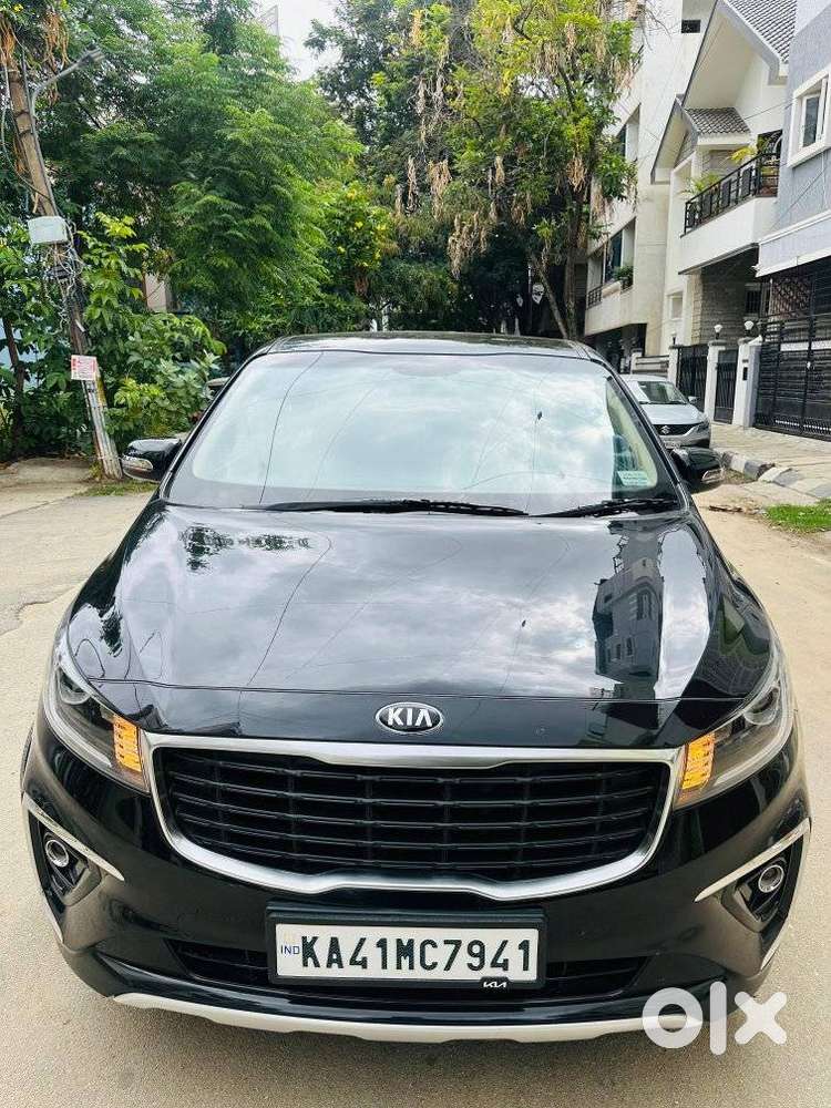 Kia Carnival Premium, 2020, Diesel