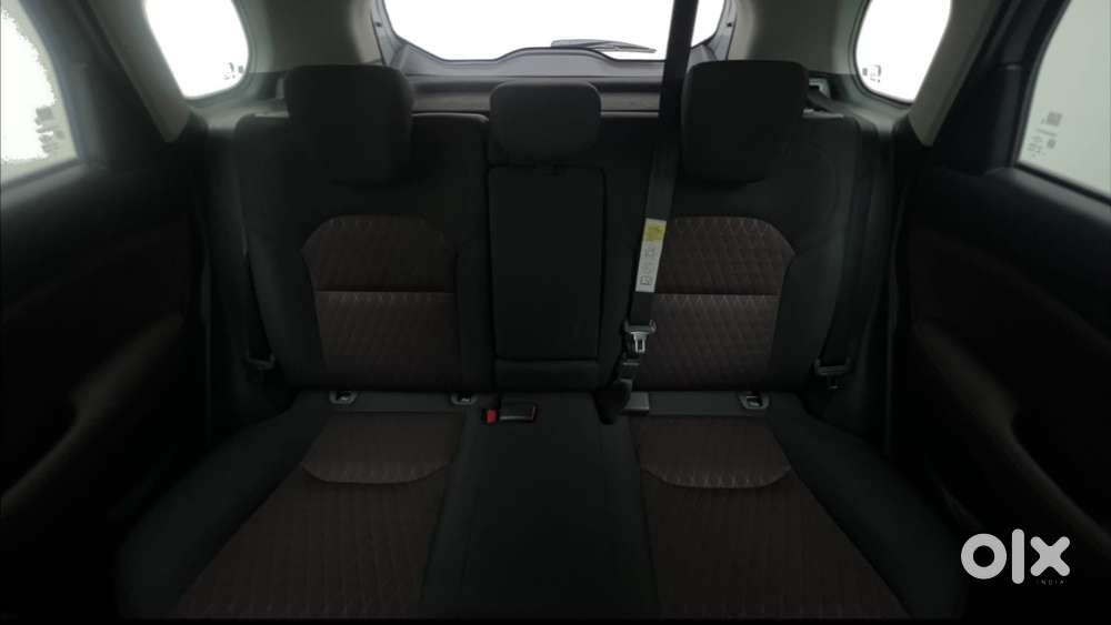 Maruti Suzuki Grand Vitara 1.5 Zeta Smart Hybrid At, 2023, Petrol