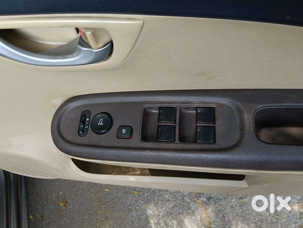 Honda Brio Vx (o) Mt, 2013, Petrol