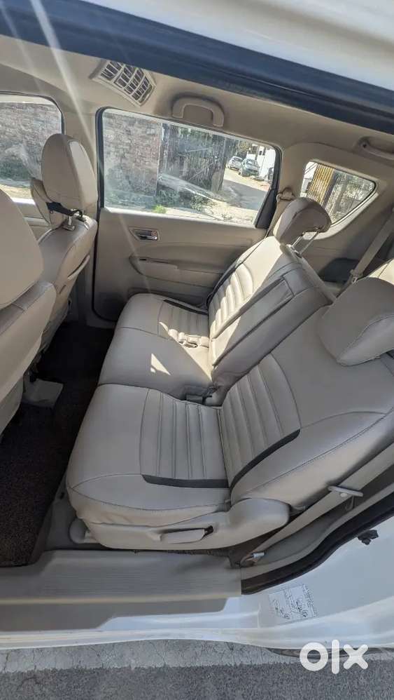 Maruti Suzuki Ertiga 2015 Petrol 96000 Km Driven-excellent Condition