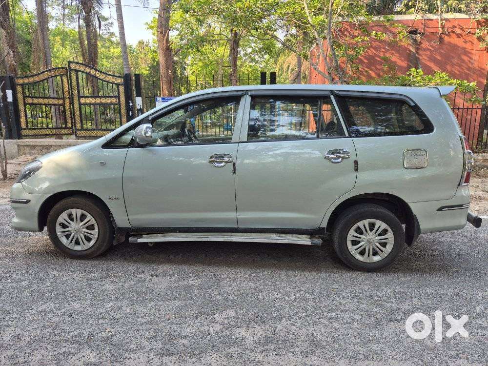 Toyota Innova 2.5 G (diesel) 7 Seater, 2005, Diesel