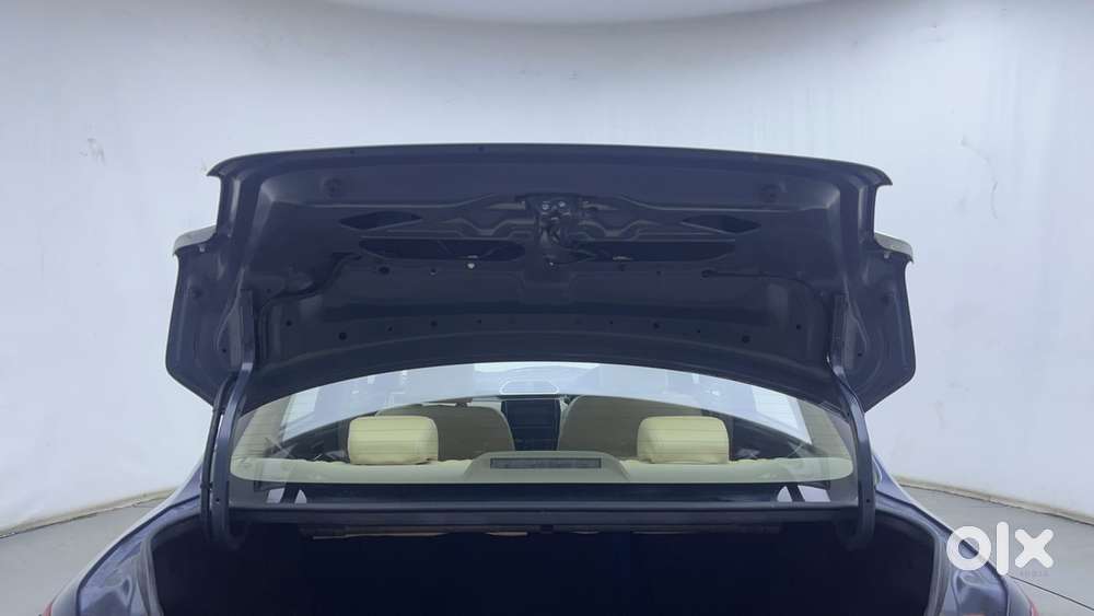 Maruti Suzuki Dzire Zxi Plus Ags, 2022, Petrol