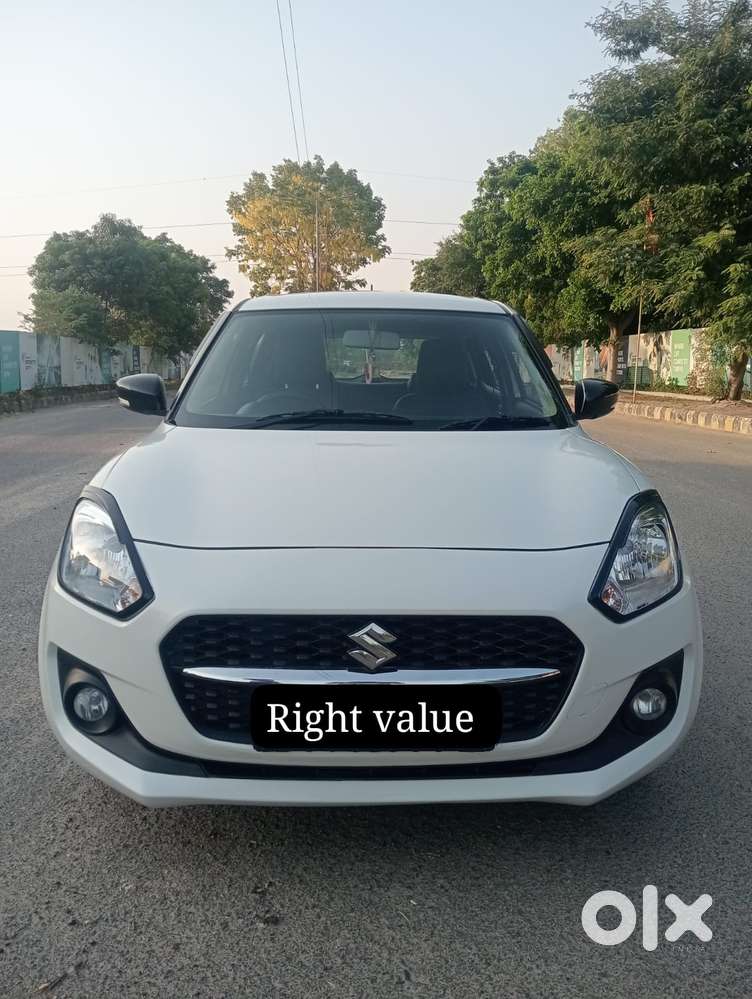Maruti Suzuki Swift Vxi + Manual, 2023, Petrol